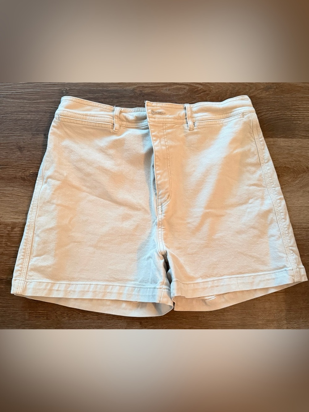 LOF Light Cream Flat-Front Men's Chino Shorts
